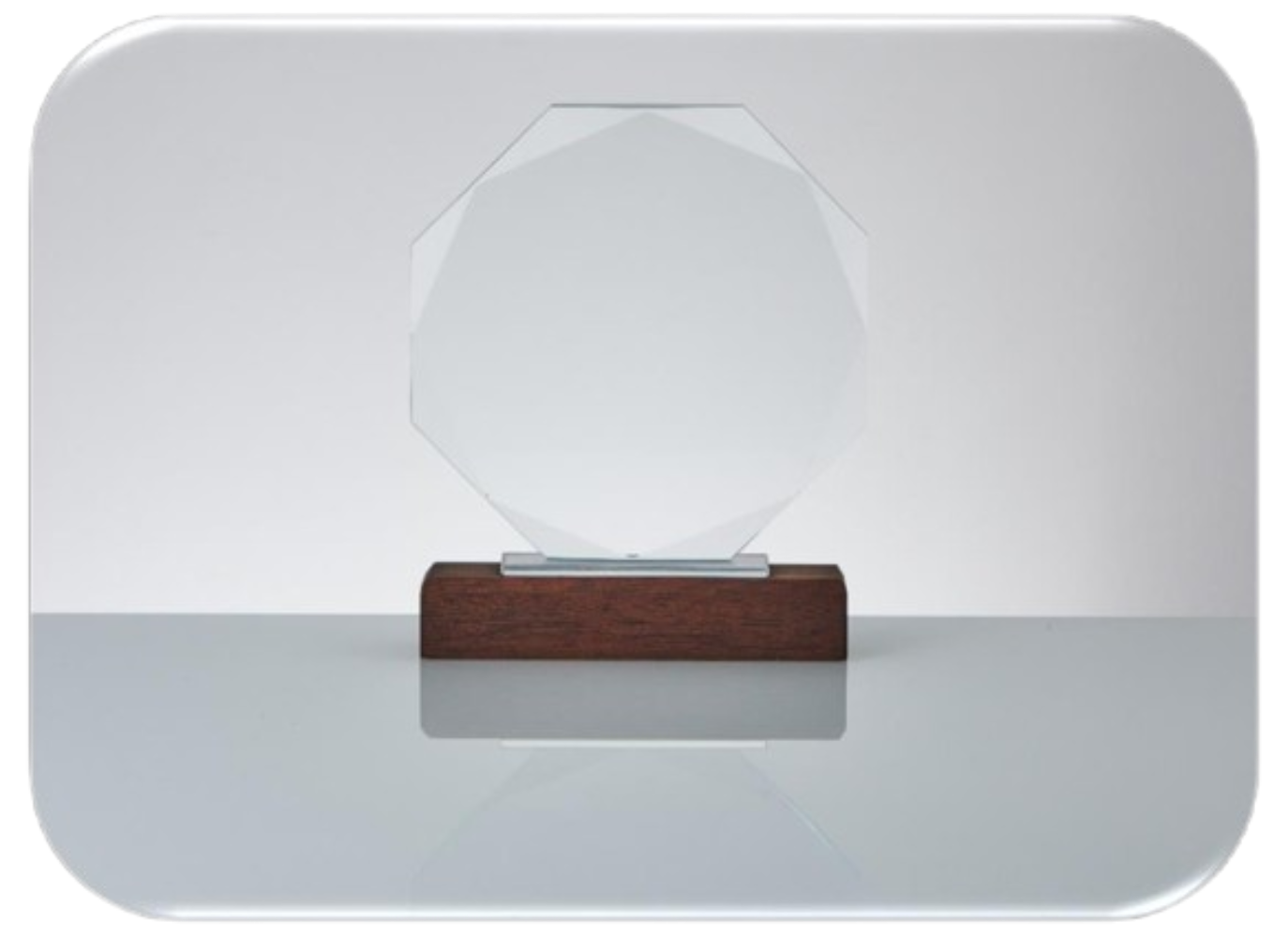 Trophée en cristal rond fibule 18cm avec socle bois noyer